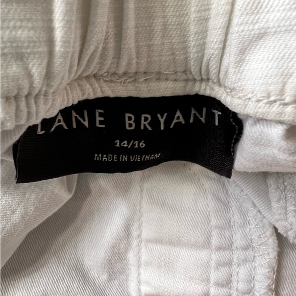 Lane Bryant White Cotton Spandex Lyocell High Waisted Shorts Size 14/16 - Picture 7 of 9